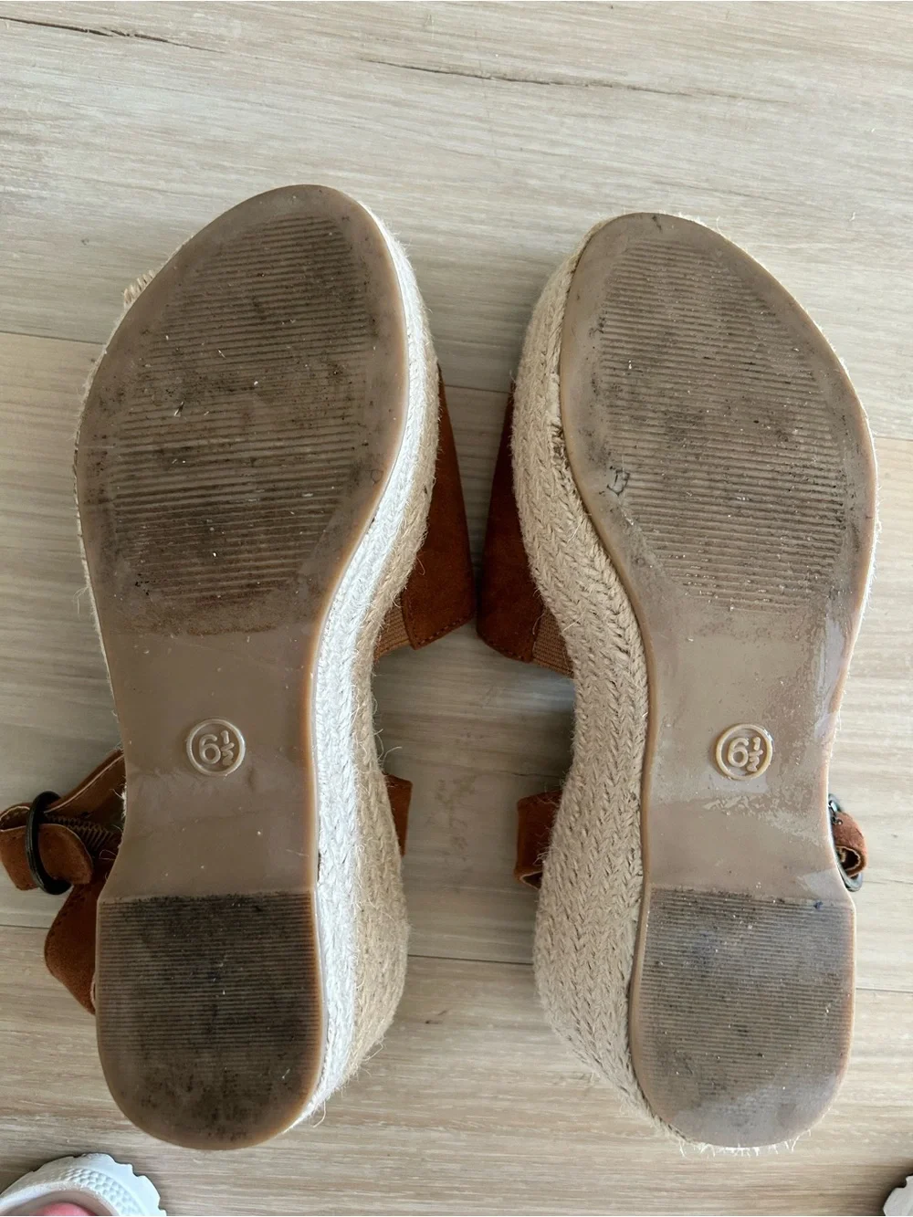 Universal Thread Tan Suede Espadrille Wedge Sandals